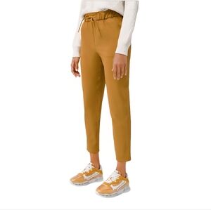 LULULEMON Athletica Keep Moving  Cropped Pants Size 8